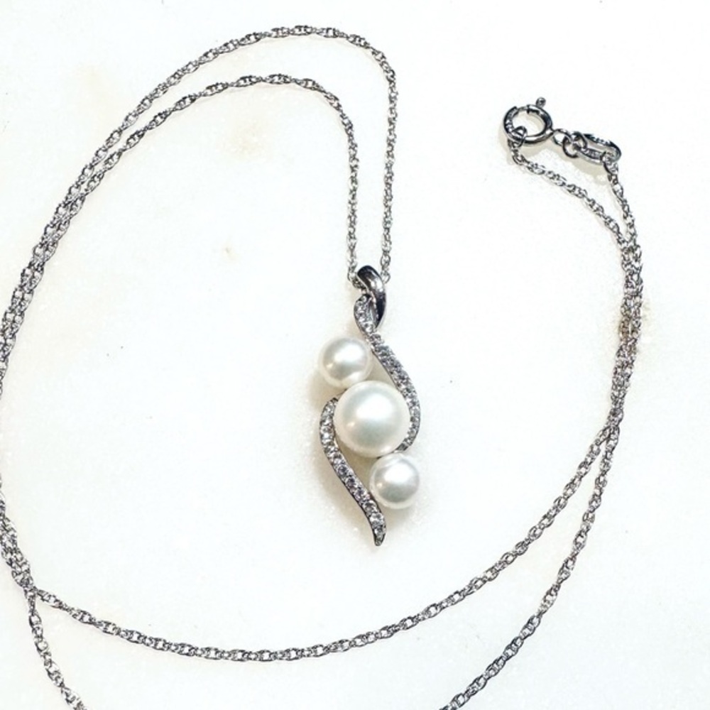 White Pearl | White Sapphire Sterling Silver Pendant & Rope Chainlink Necklace - Picture 1 of 16